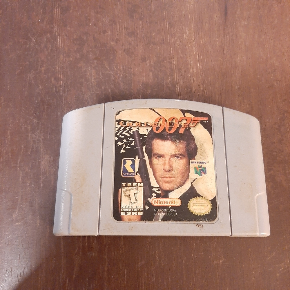 N64 007 golden eye game Cleaned Tested And Working